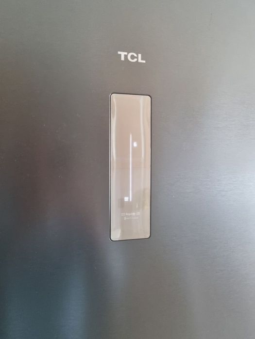 Frigorífico Combinado TCL