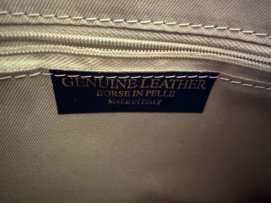 Нова кожана сумка.