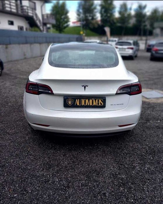 Tesla Model 3 Long-Range Dual Motor AWD