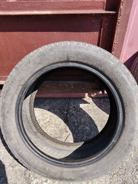Шини 245/50 R18  3 - шини Bridgestone, 1 - Michelin
