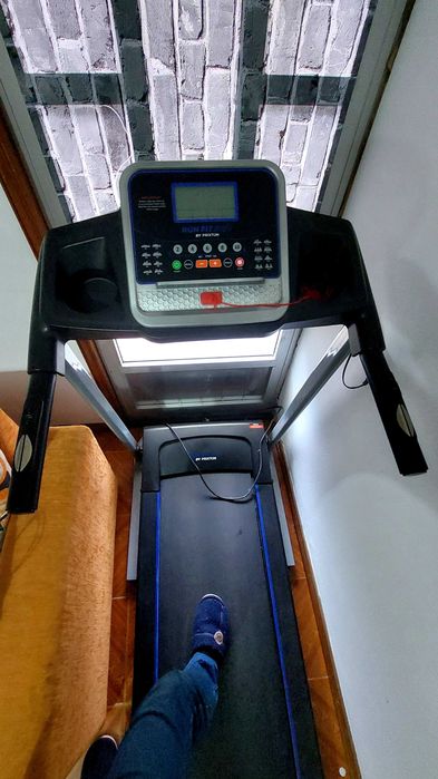 Vendo passadeira como nova. Apenas para desocupar. Interessados MP.