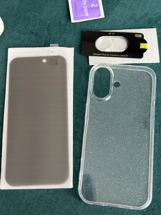 Iphone 17- Szkło hartowane i etui