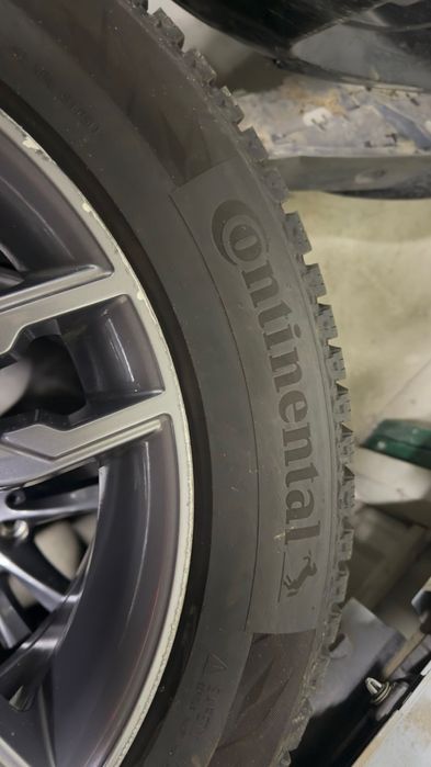 Комплект оригінальних дисків на БМВ.  235/60 5х112