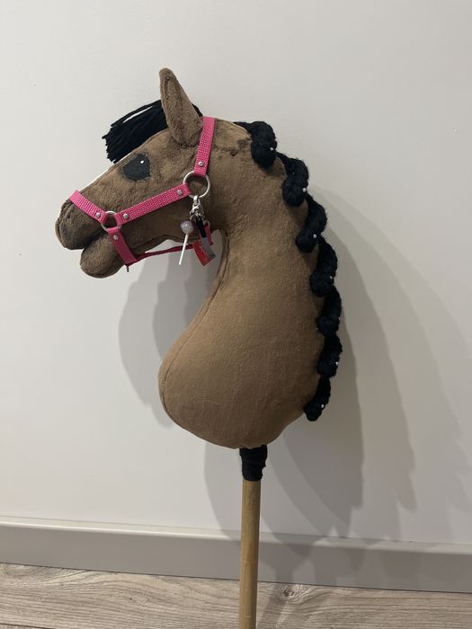 Hobby horse A4 firmy palto saddlery.