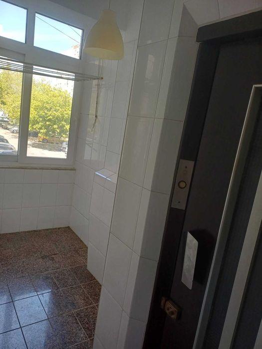 Arrenda-se T3 em Setúbal (Montalvão) com 125 m2
