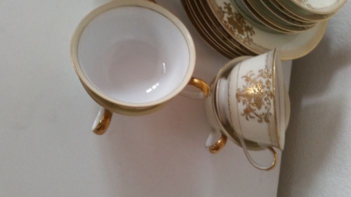 Precioso jogo de cafe porcelana china pintura en relievo po a oro 24k