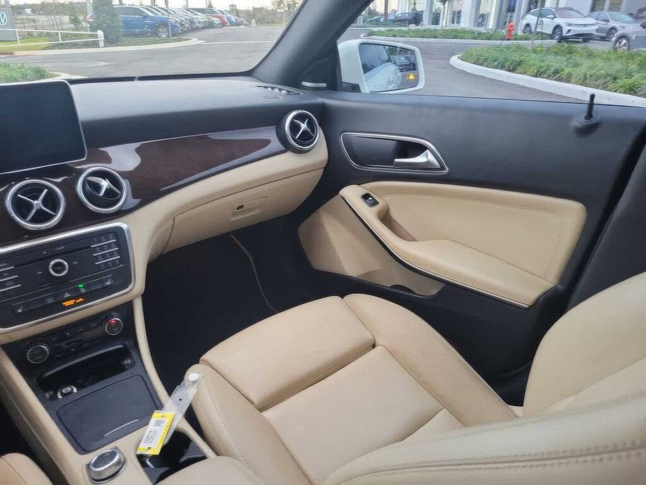 Mercedes-Benz CLA 250      2016