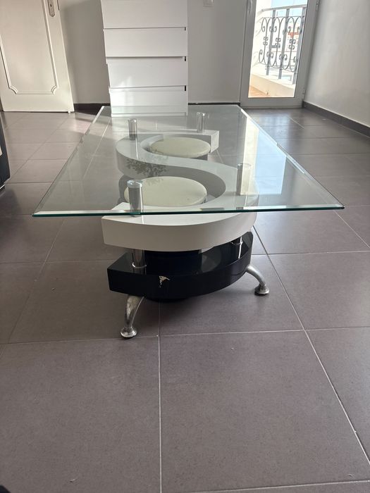 Mesa de centro moderna