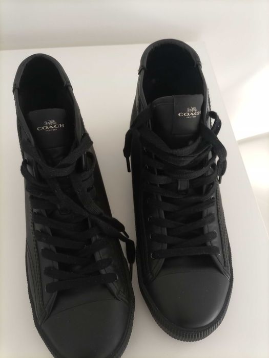 Sapatos Nike e coach