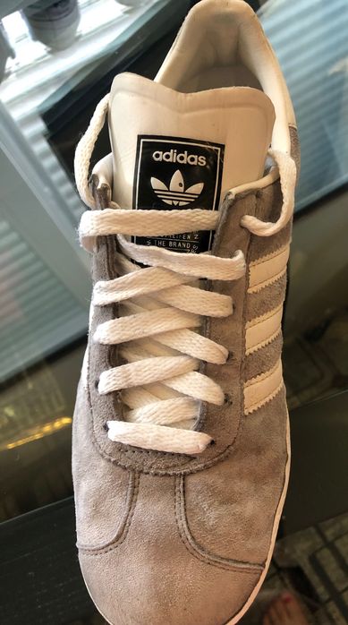 Sapatilhas adidas cinza originais