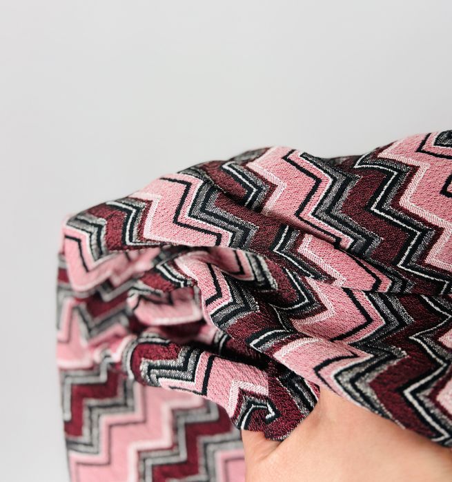 Różowa spódniczka w zygzaki M 38