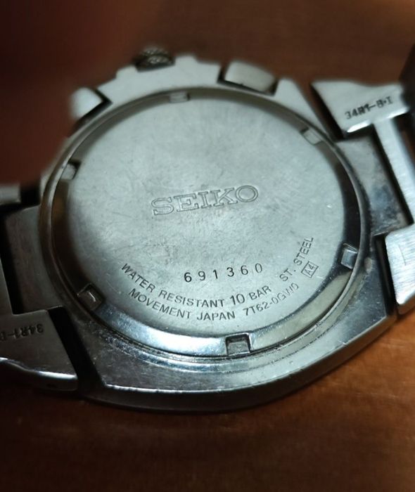 Продам часы Seiko chronograph