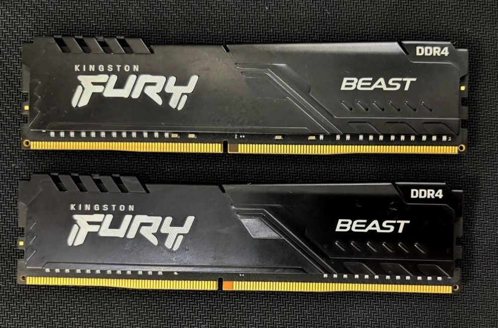 Оперативна пам'ять Kingston Fury 24GB 3200MHZ