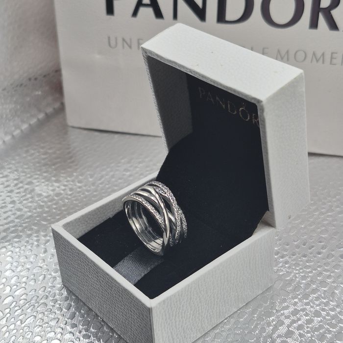 Anel Pandora Sparkling & Polished Lines