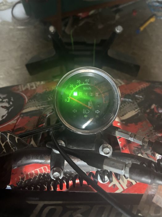 Торнадо L110 продаю гарний стан не битий  мотор часи шепче