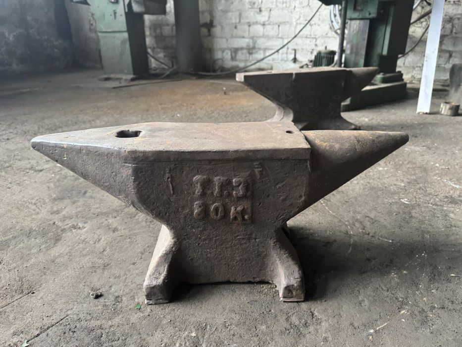 Наковальня 80кг /100кг 4000грн/3500грн
