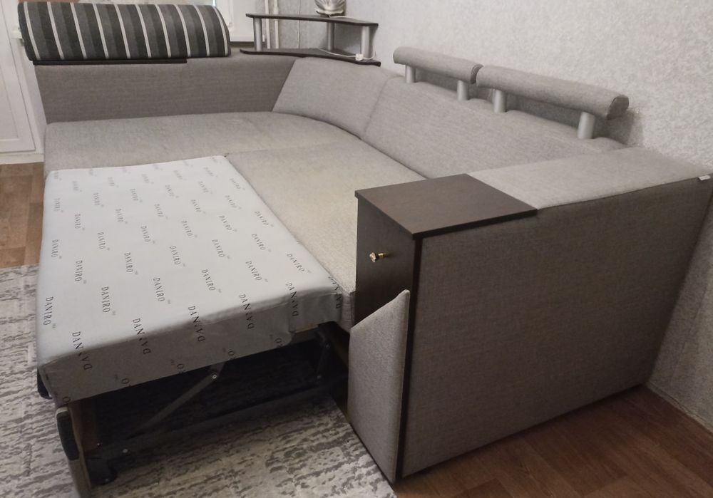 Угловой диван Daniro