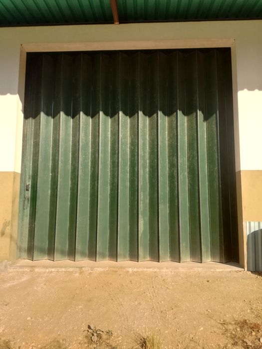 1 Portão de fole 4x4 lacado a verde