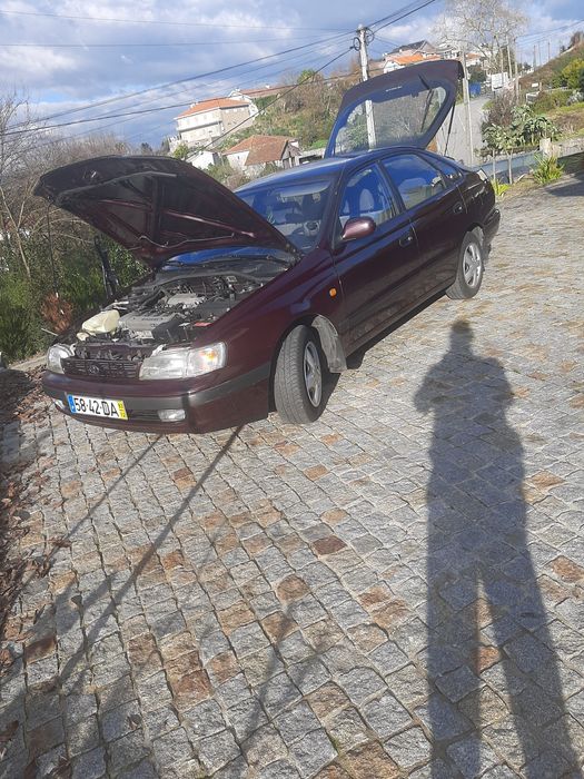 CARINA  E  1600 toyota