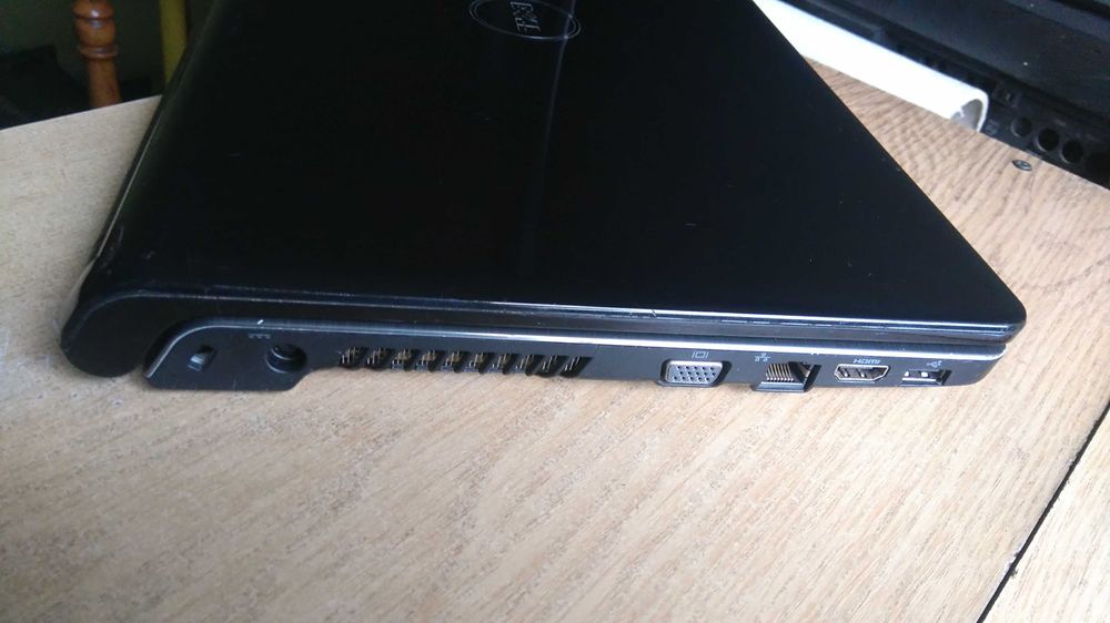 Dell Inspiron 1564 (15.6"/і3/2,13ГГц/500Гб/4Гб)