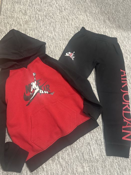 Dres Jordan Nike bluza z kapturem spodnie 116/122