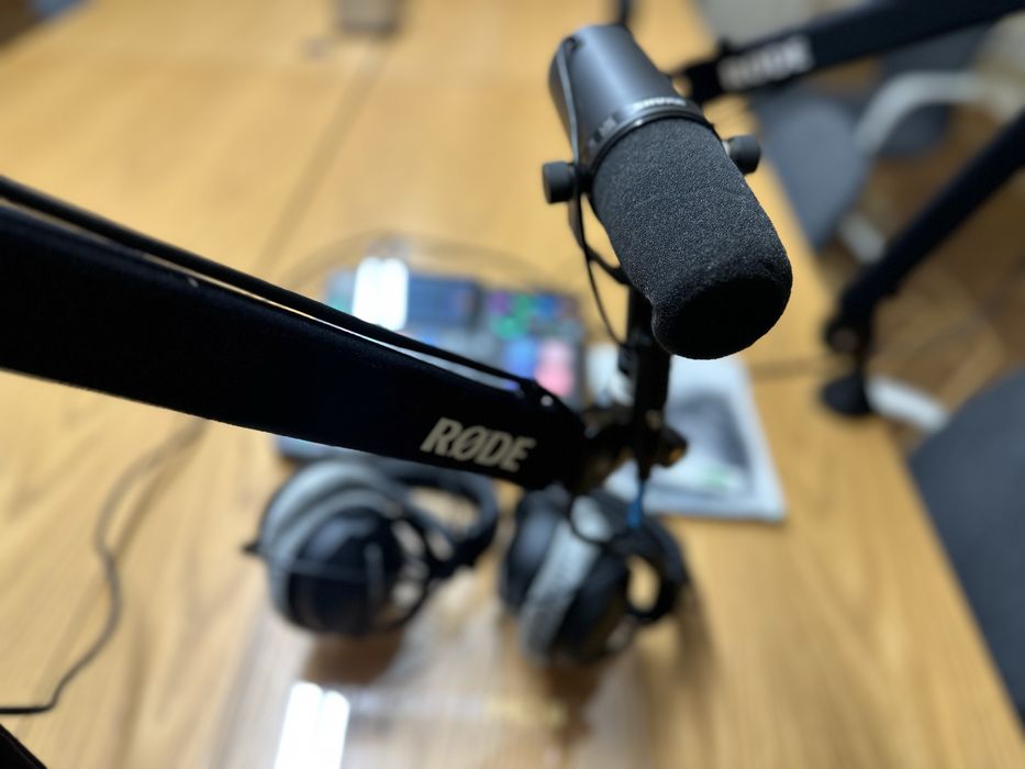 Mikrofon Shure SM7B + statyw Rode PSA1+