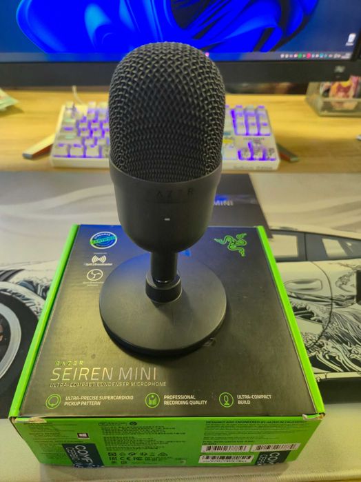 микрофон Razer Seiren mini