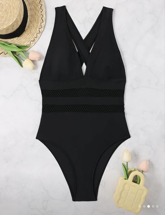 Продам купальник сдельный