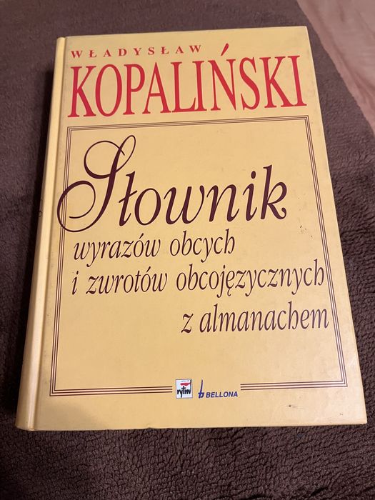 Słownik wyrazów obcych.