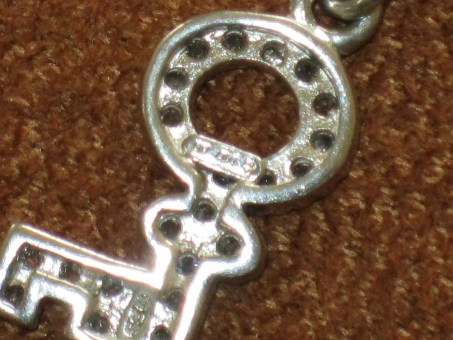 Medalha-Berloque Prata Maciça de Lei 925`/.. C/Contraste