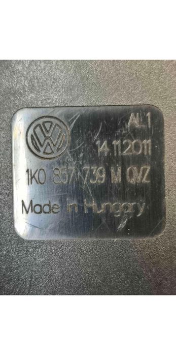 Encaixe de Cinto Central VW GOLF V