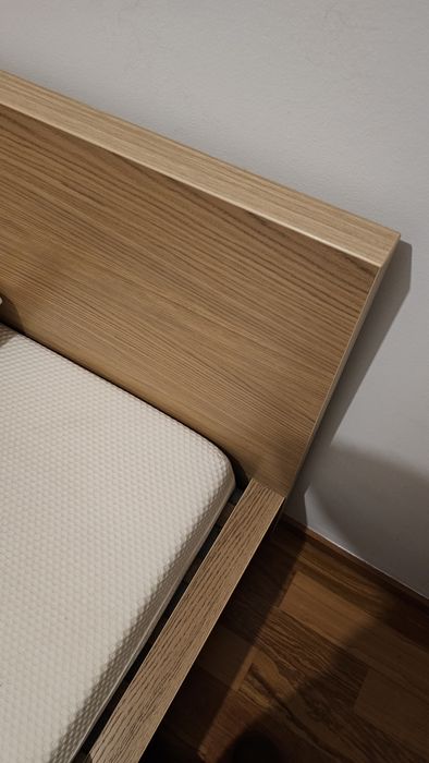 Cama de casal 140x200 ikea Malm + colchão Abygda