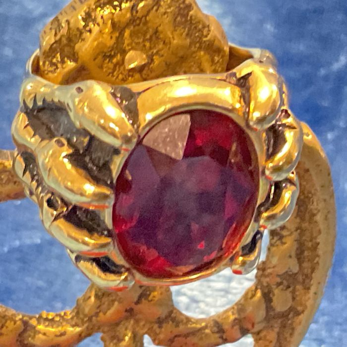 Anel garra de dragão oriental 18k pedra vermelha T22 m