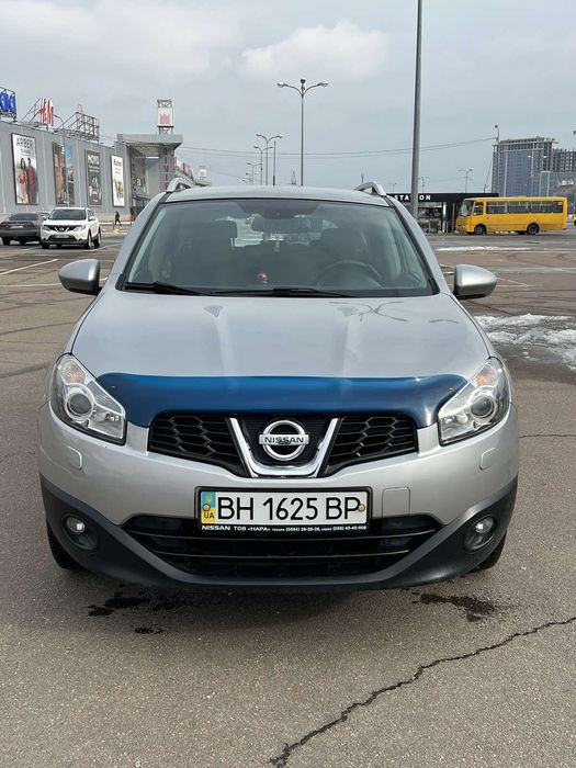 Ниссан Кашкай 2010 1.6 бензин , 13.500