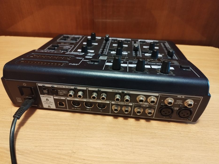 Behringer BCA2000 MIDI Interface