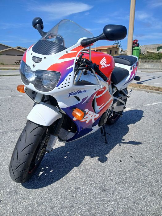 honda cbr 900 rr sc28