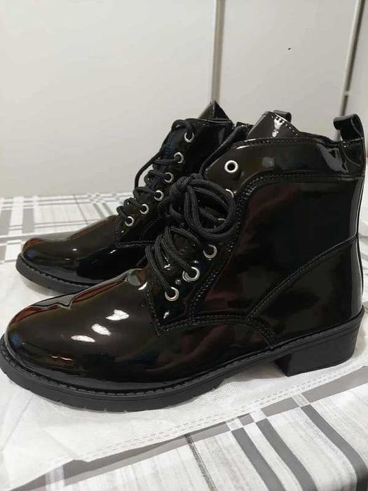 NOWE Czarne botki sznurowane r. 39 wkładka 25cm