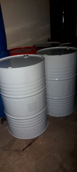 Bidons metálicos várias cores de 200 litros com bujão