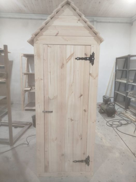 Wychodek drewniany, latryna, sławojka drewniane WC