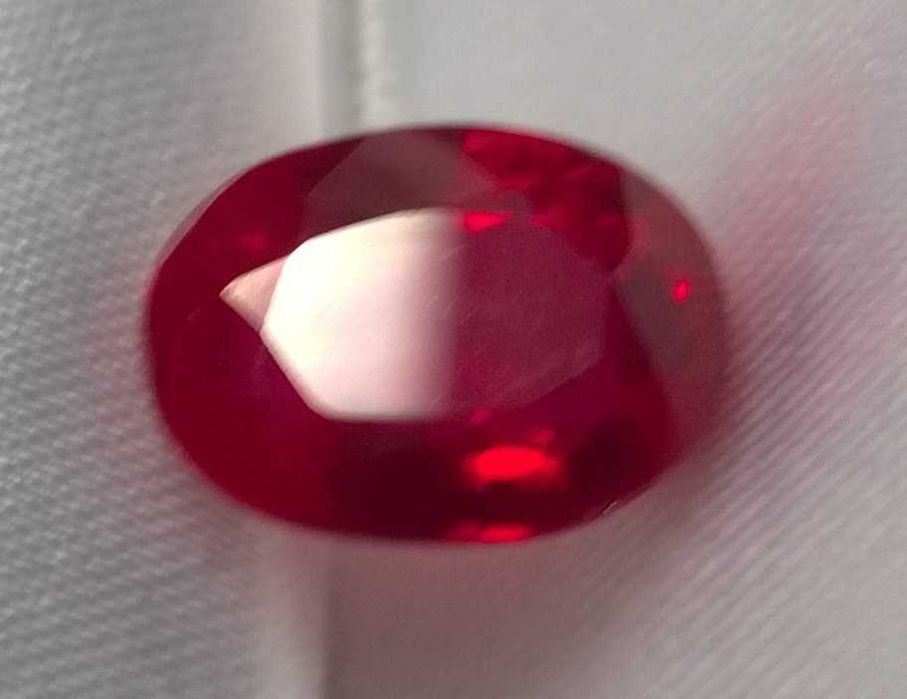 Rubin  7.4 CT , 12.1 x 9.2 mm - w kształcie owalnym