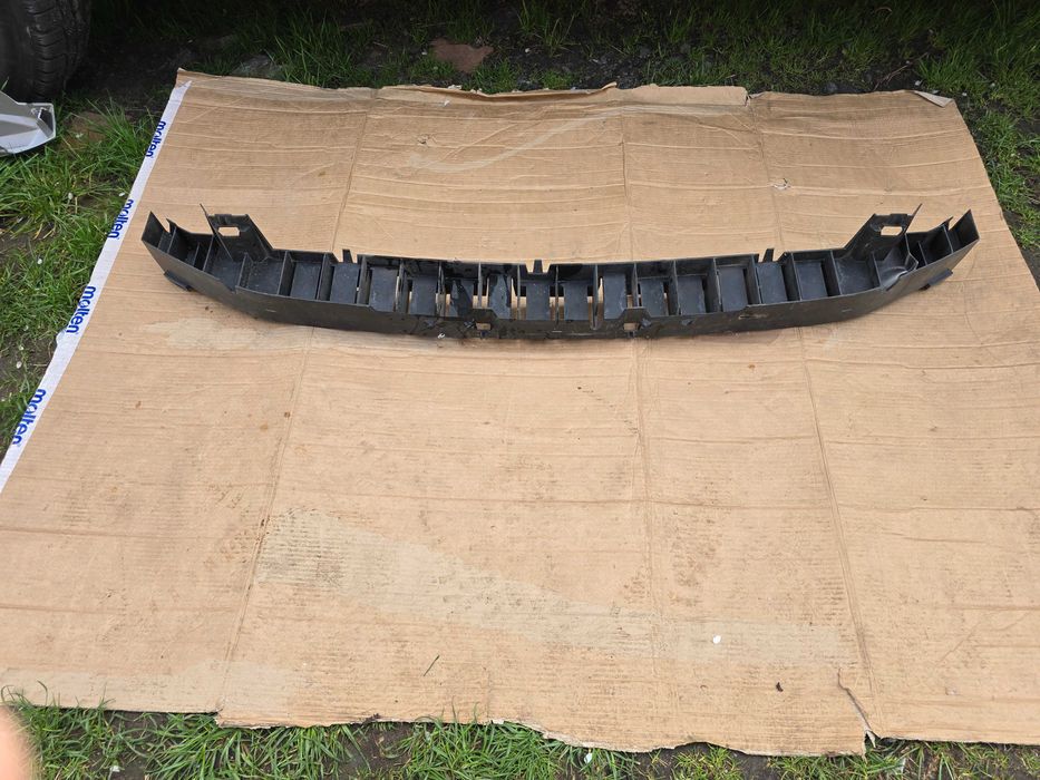 absorber zderzaka przód Dacia Duster 1 , Duster 1 lift 10-17