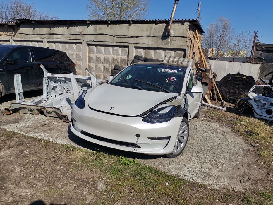 Tesla Model 3 рест  розборка
