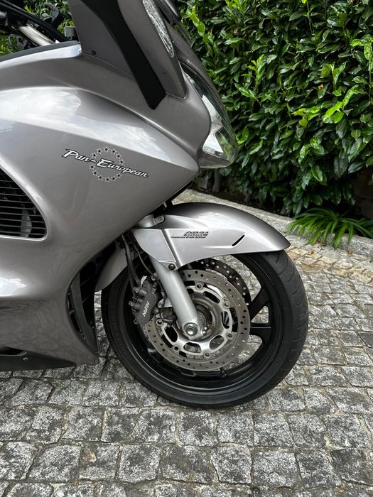 Honda Pan European 1300 – Impecável