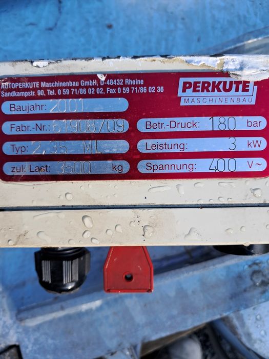 Podnośnik samochodowy hydrauliczny stemplowy