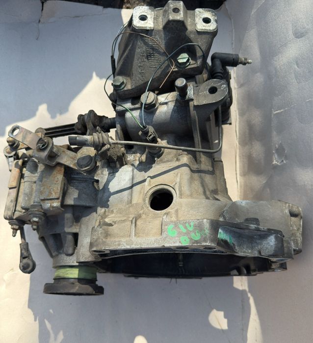 КПП коробка передач 1.4 -1.6 VW Golf 4 Bora Skoda Otavia Toledo