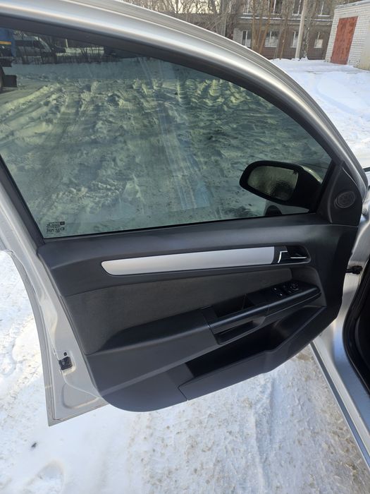 Opel Astra универсал 1.6