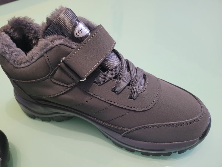 Nowe ocieplane buty damskie