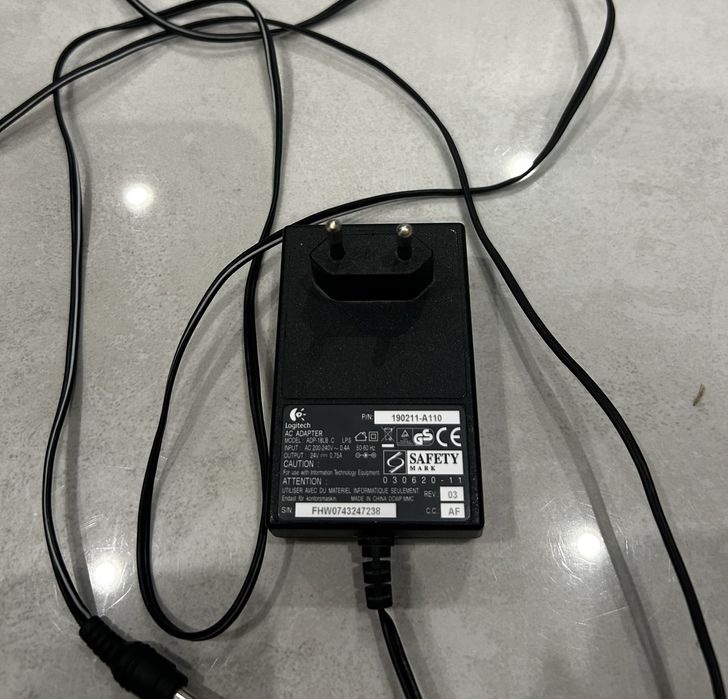 Кермо ігрове з педалями Logitech  momo Racing