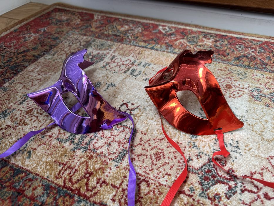 Maski karnawałowe 2 sztuki