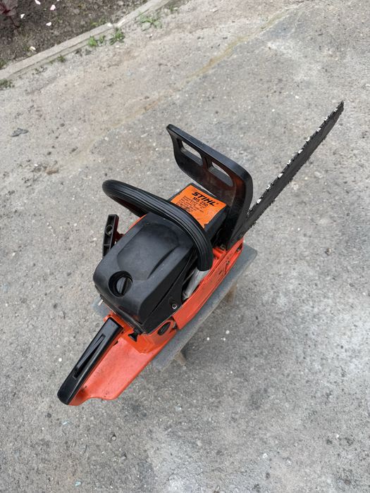 Продам бензопилу STIHL MS 250